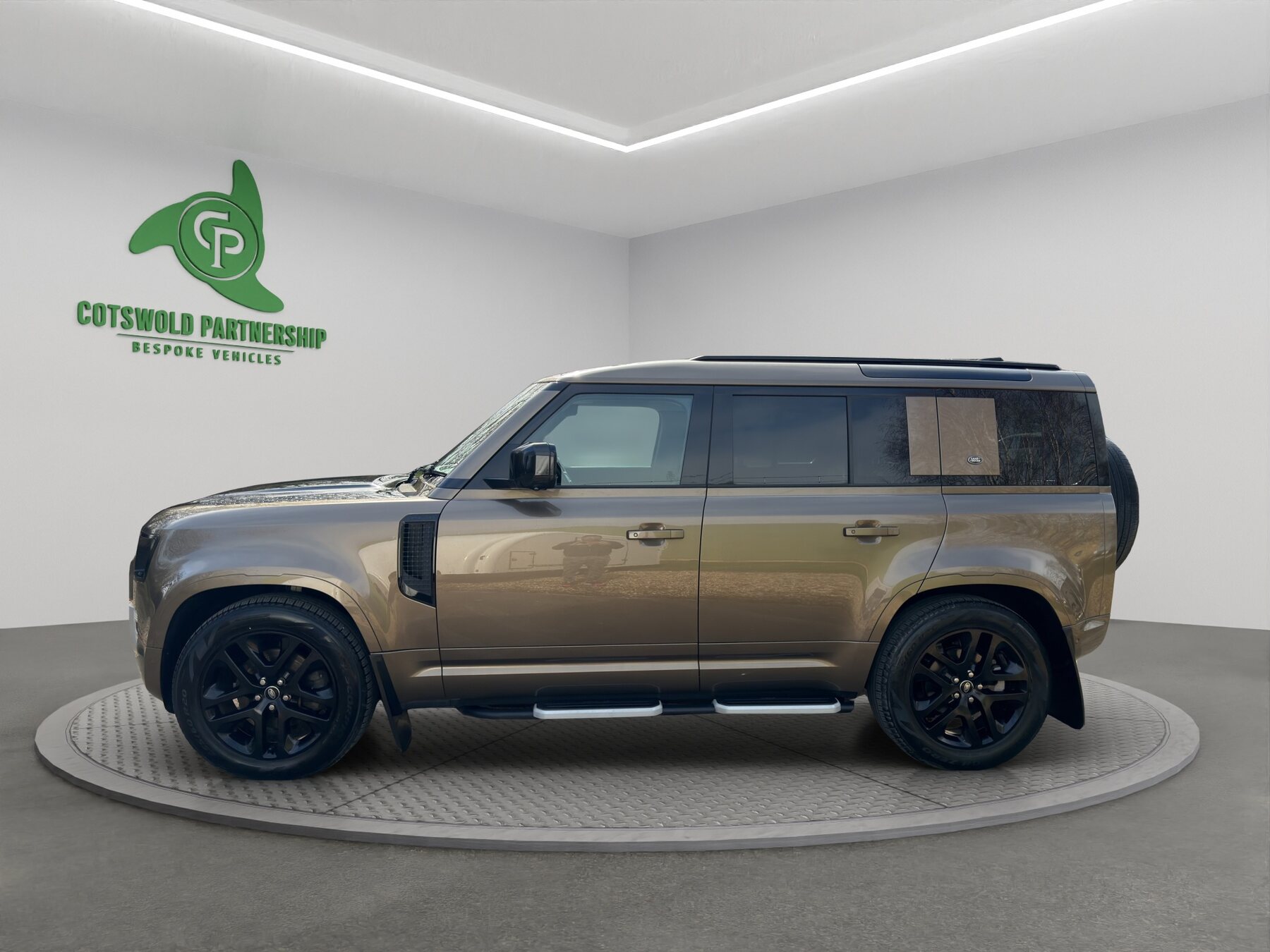 2022 Land Rover Defender 110 XS Edition 3.0 D250 MHEV XS Edition SUV 5dr Diesel Auto 4WD Euro 6 (s/s) (250 ps) — vehicle image 3